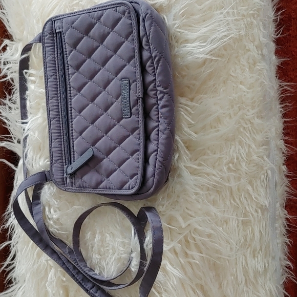 💚Vera Bradley small Quilted crossbody bag - Picture 1 of 11